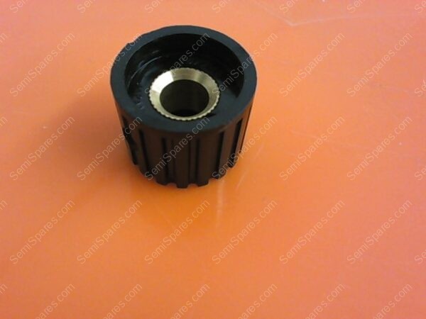 645-008990-002 | KNOB SERRATED .70 DIA X .53 HI - Image 4