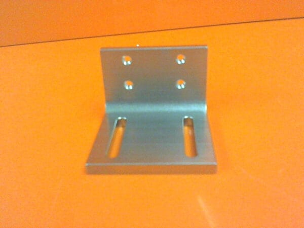 13-8885-144 | LAM RESEARCH BRKT HORZ ADJ FNT EMO - Image 3
