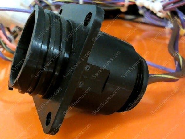 206036-2 | TE CONNECTIVITY PANEL MOUNT HOUSING, 3 POLE SOCKET, FOR USE WITH MALE CONTACTS - Image 2