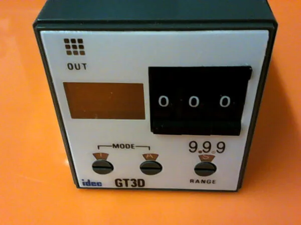 70-0045-001 | IDEC ELECTRONIC TIMER GT3D-3AD24 5A(RES.) 24VDC 5A(RES.) 240VAC AC/DC24V - Image 4