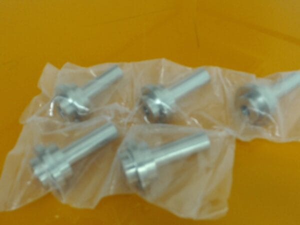 VL-0207-00 | VALVE,ADAPTER,3/8,PN 324C0011-501 - Image 2