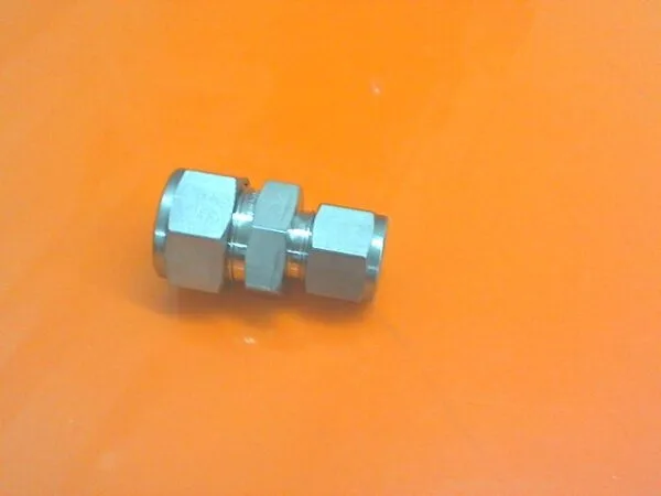 CF-6280-00 | REDUCING UNION, P/N SS-1210-6-8 - Image 3