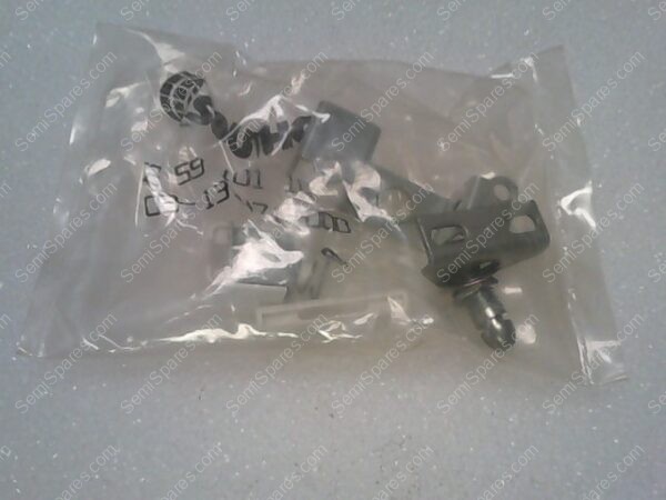 E2 59 101 10 | CONCEALED PUSH TO CLOSE LATCHES - Image 3