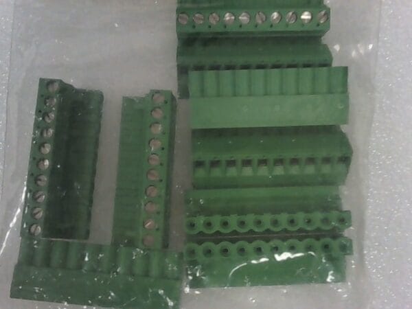 1-796634-0 | TERM BLOCK PLUG 10POS 5.08MM - Image 2