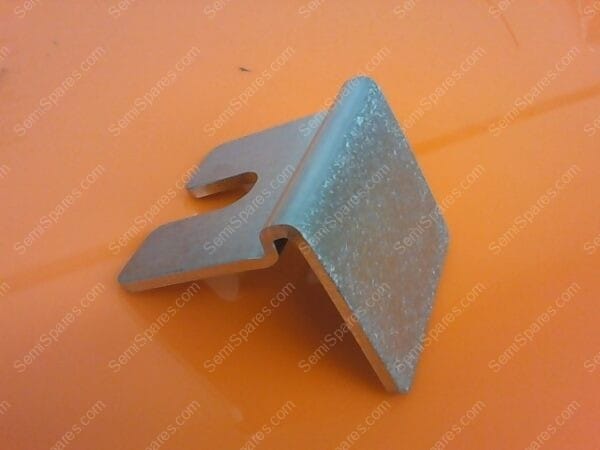 714-075482-001 | CLIP,LATCH,FRONT - Image 3