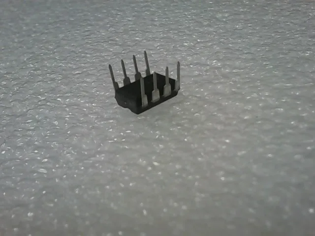 XC17128EPD8C | IC PROM SERIAL CONFIG 128K 8-DIP - Image 3