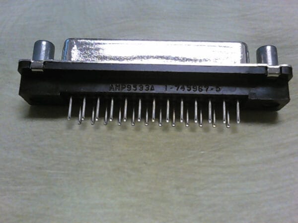 668-093474-037 | CONN,D-SUB/SCRWLK M 37PIN - Image 2