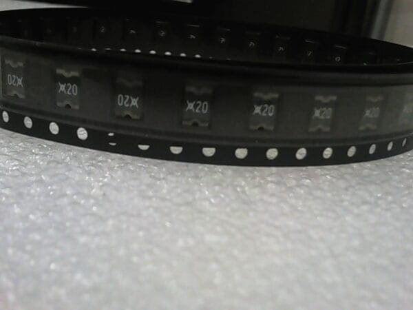 MINISMDC200-2 | POLYMERIC PTC RESETTABLE FUSE 8V 2 A IH SURFACE MOUNT 1812 (4532 METIC), CONCAVE - Image 3