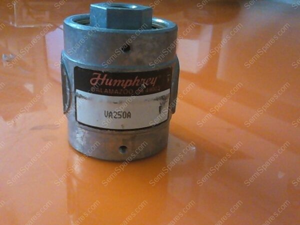 VL-5070-00 | VALVE, 3870-01219, 3 WAY SOLENOID, AMAT-C1 - Image 2