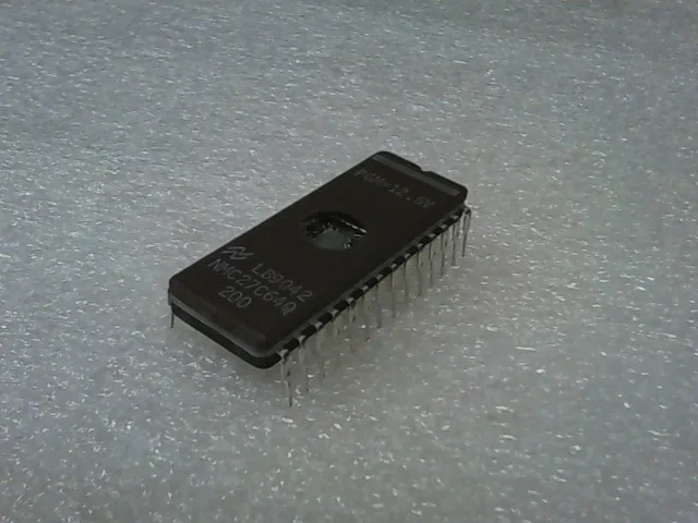 LB9042 | NMC27C64Q 200-CMOS EPROM, PGM=12.5V CERAMIC 28 PIN IC UV ERASABLE - Image 2