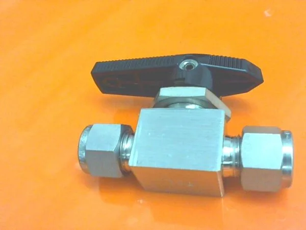 VL-4540-00 | BALL VALVE,SS-43GS6,P/N BOSS-FL6-05 - Image 2