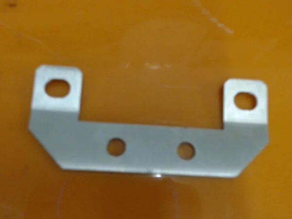 714-024536-100 | BRKT, REGULATOR - Image 3