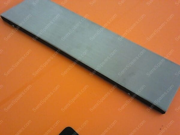 714-013115-004 | PNL,TRIM,L SIDE,GF - Image 4