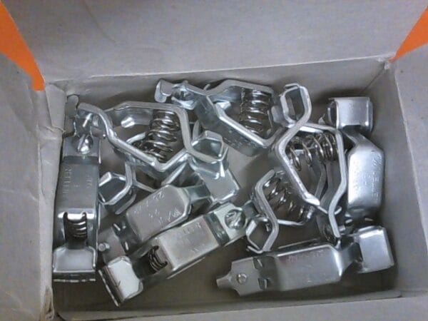 GU-8400-00 | GROUNDING, CLIPS #7236K14 - Image 3
