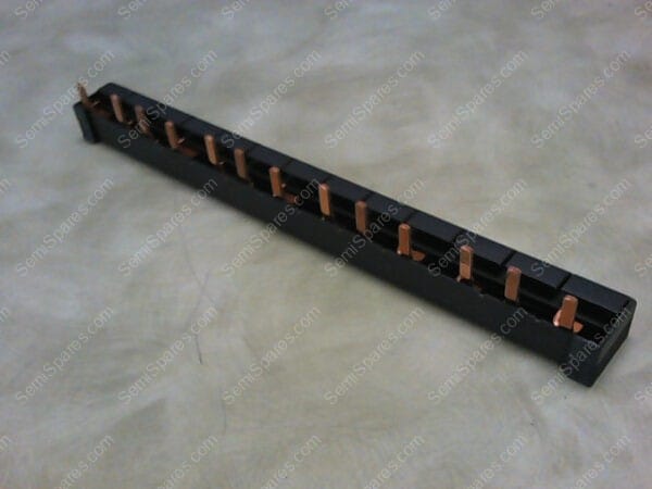 500V-IEC 664 | MERLIN GERIN 500V-IEC 664 TERMINAL STRIP T69301 - Image 3