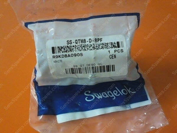 CF-8770-00 | QUICK DISC, SS-QT8-D-8PF, FEMALE, 1/2 NPT