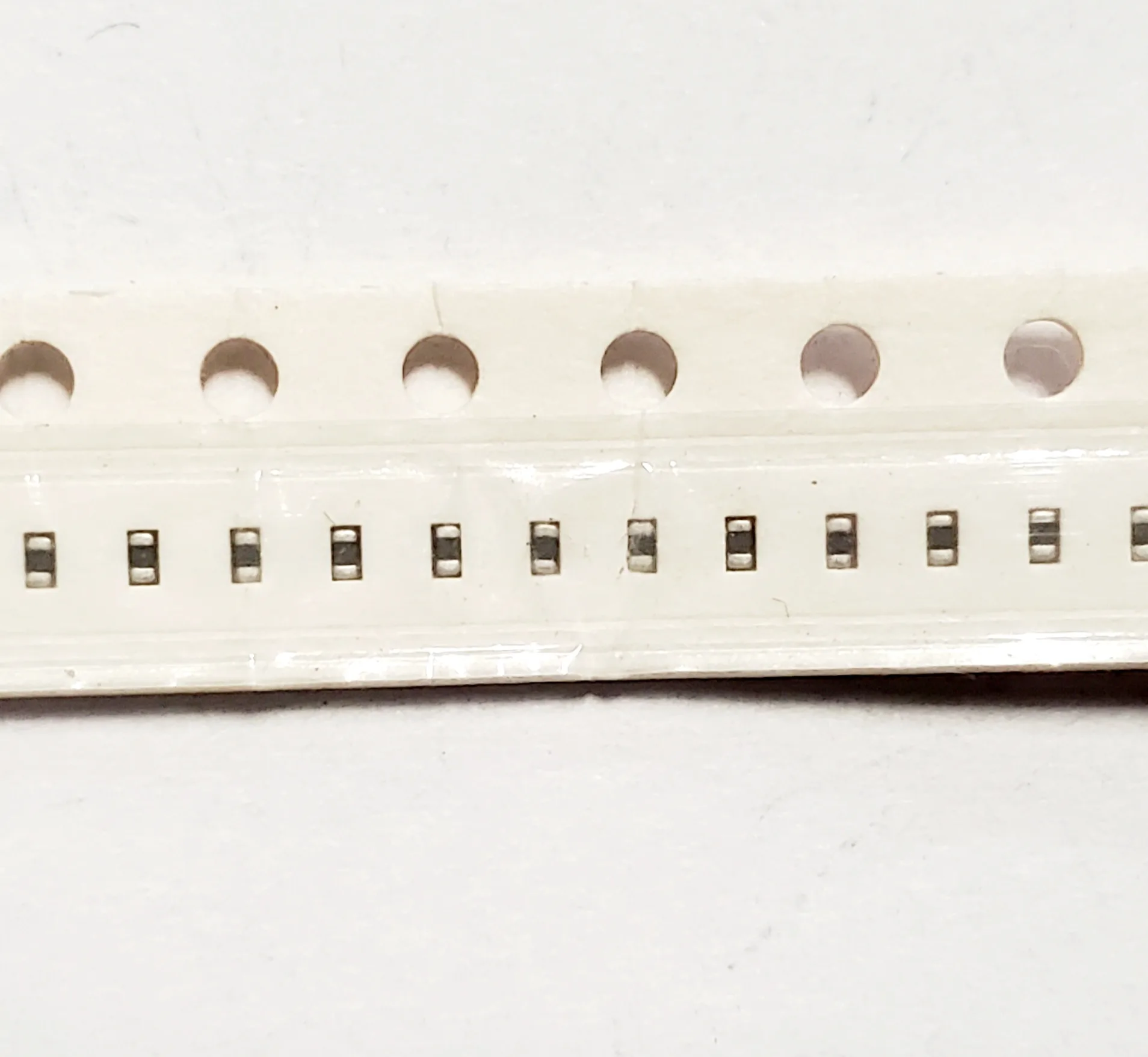 C0402C104K8PAC7867 | CAP CER 0.1UF 10V X5R 0402 - Image 2