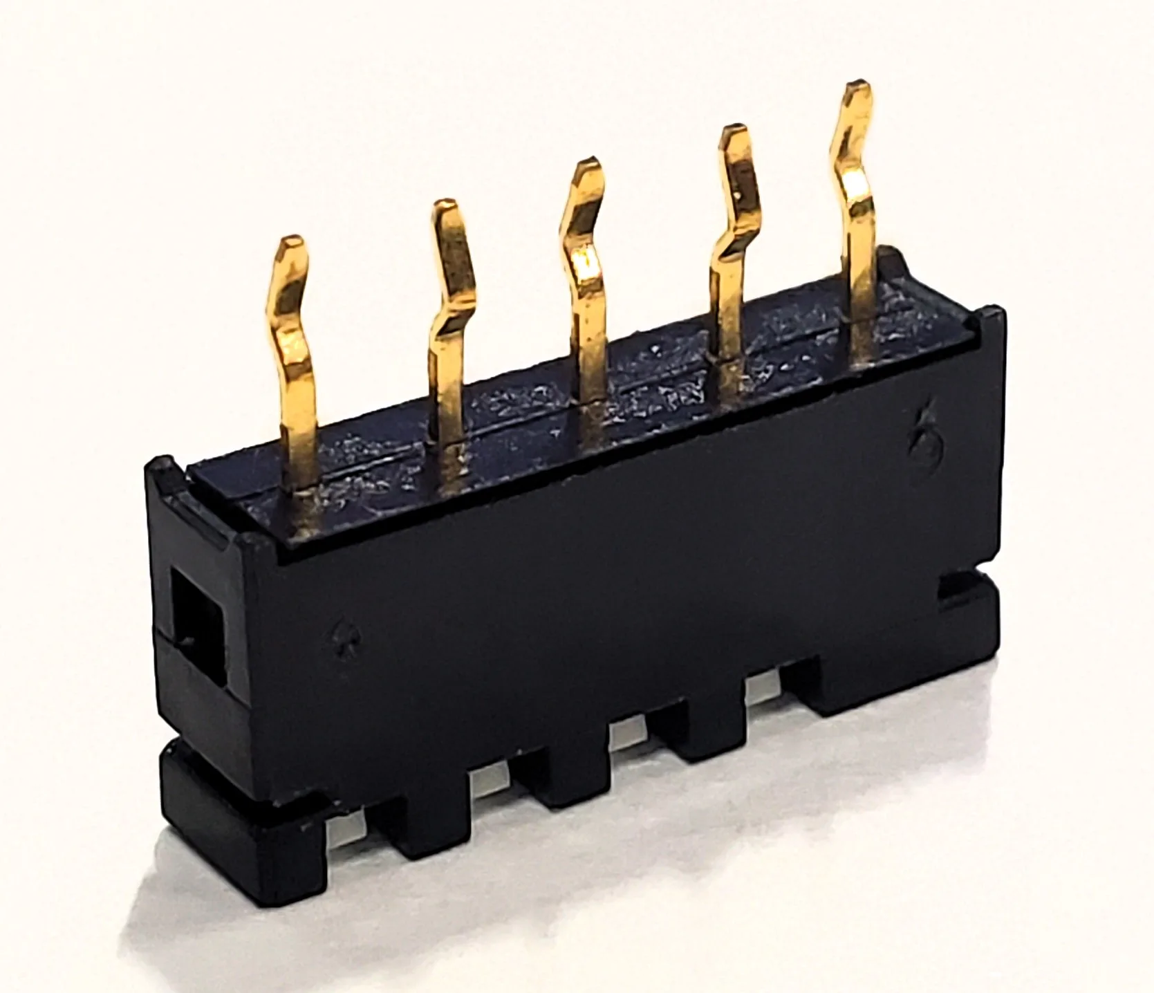 SPA04B | DIP SWITCH SPST 4 POSITION THROUGH HOLE SLIDE (STANDARD) ACTUATOR 10MA 20VDC FLUSHED RECESSED PC PIN - Image 2