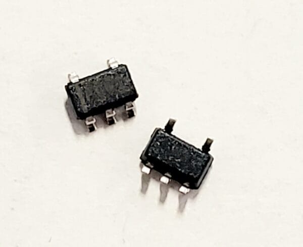 TPS77030DBVT | LINEAR VOLTAGE REGULATOR IC POSITIVE FIXED 1 OUTPUT 50MA SOT-23-5 - Image 3