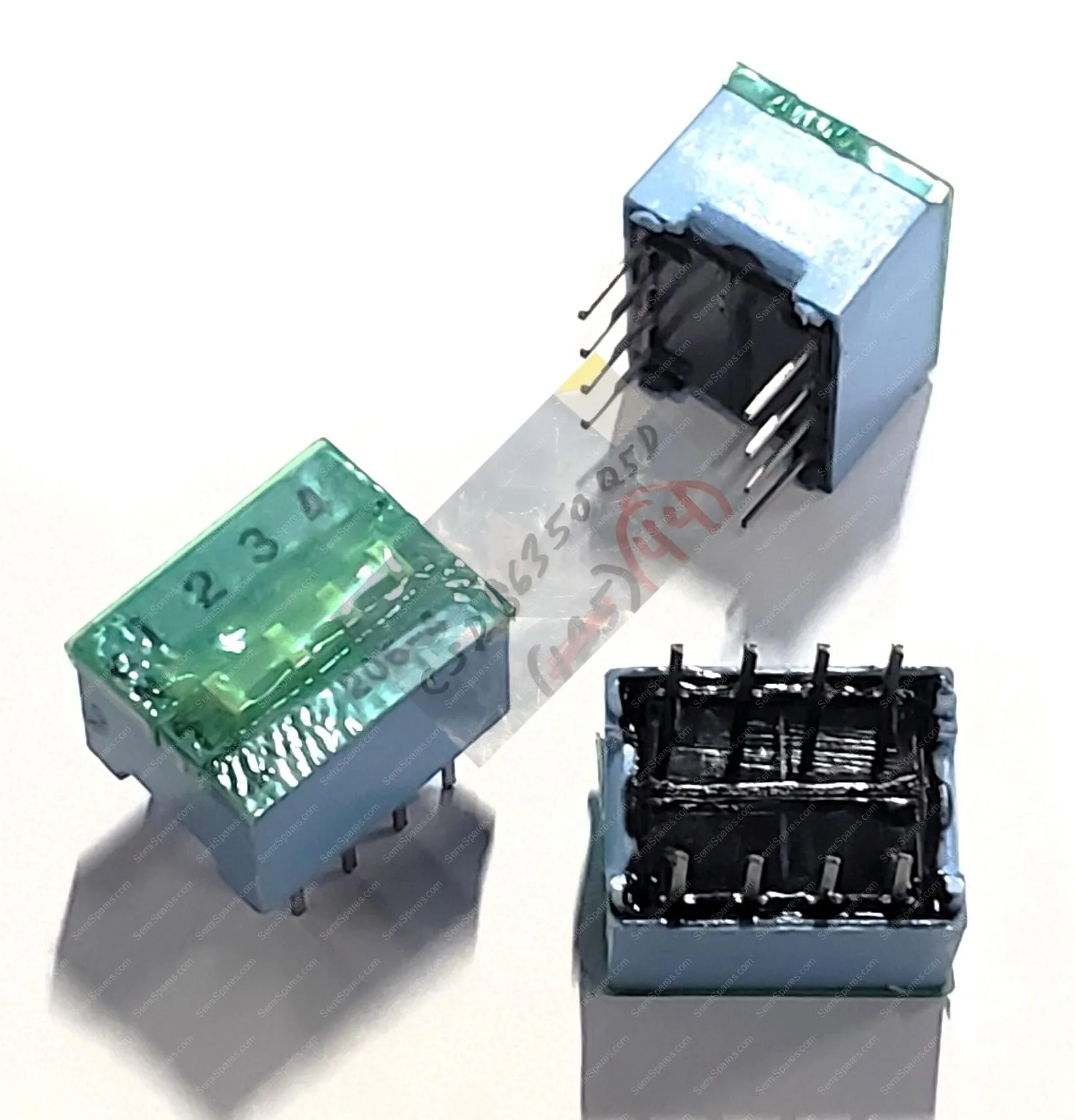 206-4ST | DIP SWITCH SPST 4 POSITION THROUGH HOLE SLIDE (STANDARD) ACTUATOR 50MA 24VDCRAISED THROUGH HOLE PC PIN - Image 3