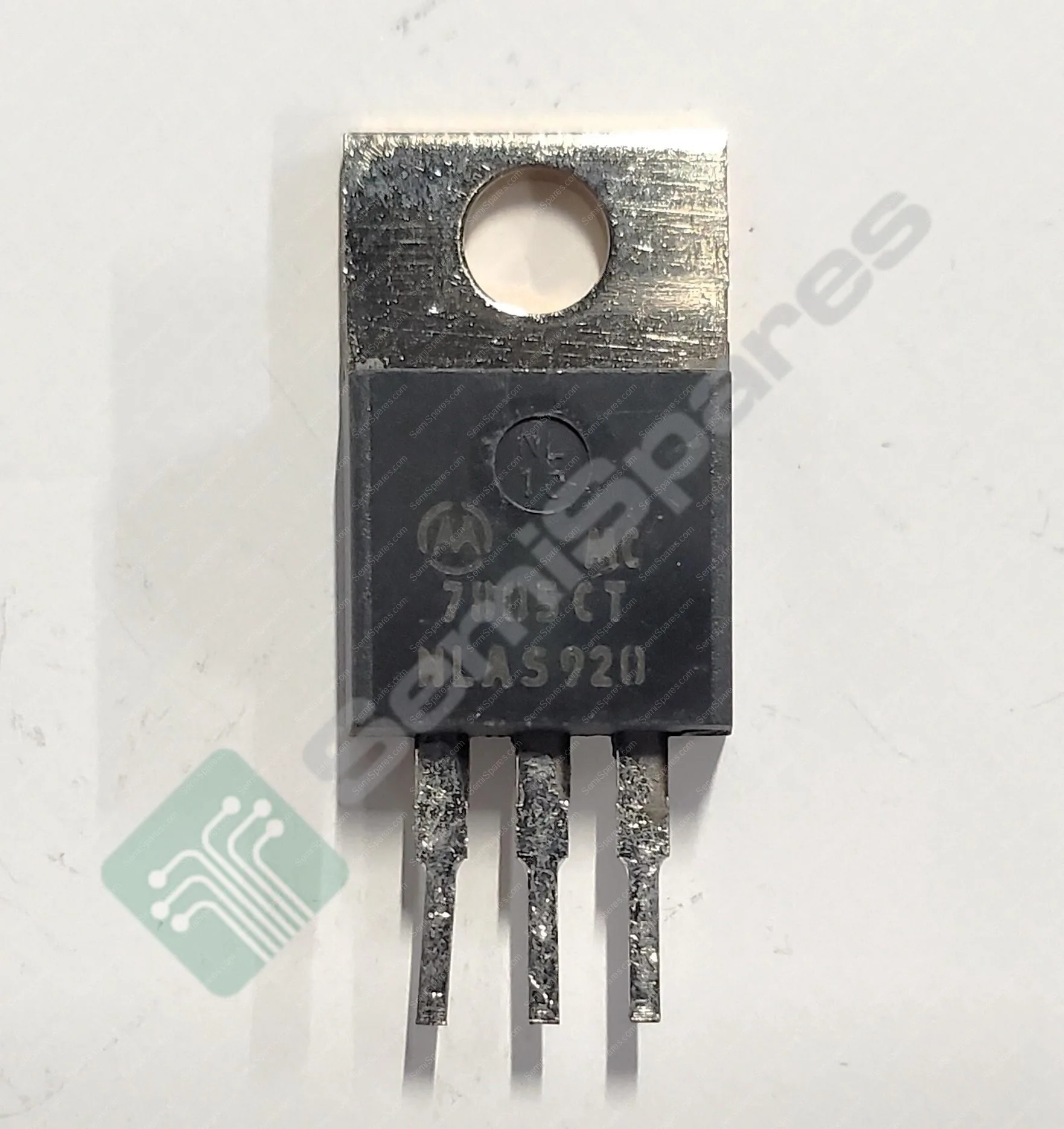 MC7805CT | LINEAR VOLTAGE REGULATOR IC POSITIVE FIXED 1 OUTPUT 1A TO-220 5V-35V OVER TEMPERATURE SHORT CIRCUIT THROUGH HOLE