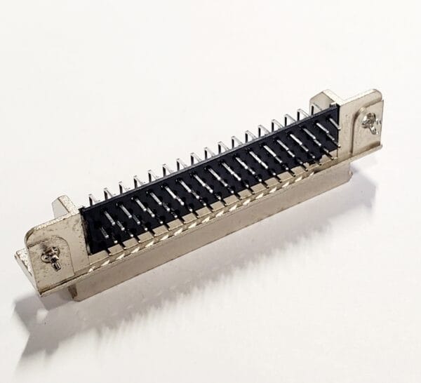 2-174225-5 | CONN D-TYPE CAP 68POS R/A SOLDER MALE PINS THROUGH HOLE RIGHT ANGLE GOLD SHEILDED 100V - Image 2