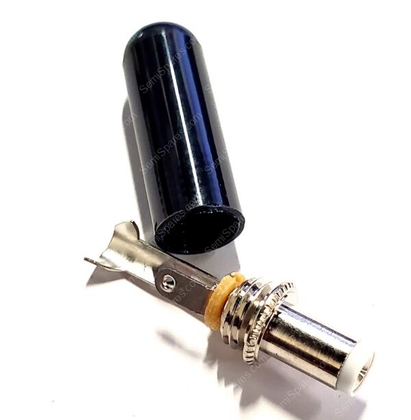 S760 | CONN PWR PLUG 2X5.5MM SOLDER - Image 3