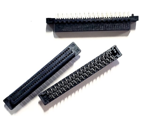 0015870305 | CONN SCSI RCPT 68 POS VERT SOLDER - Image 3