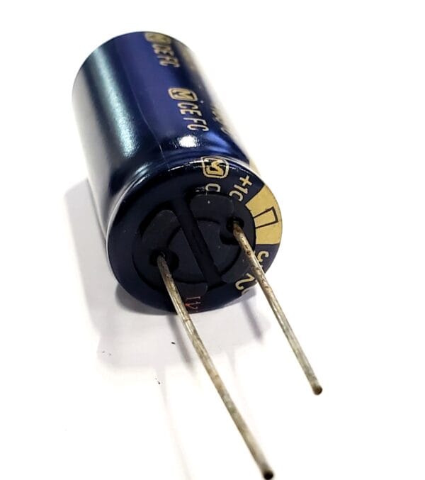 EEU-FC1V222 | CAP ALUM 2200UF 20% 35V RADIAL - Image 3