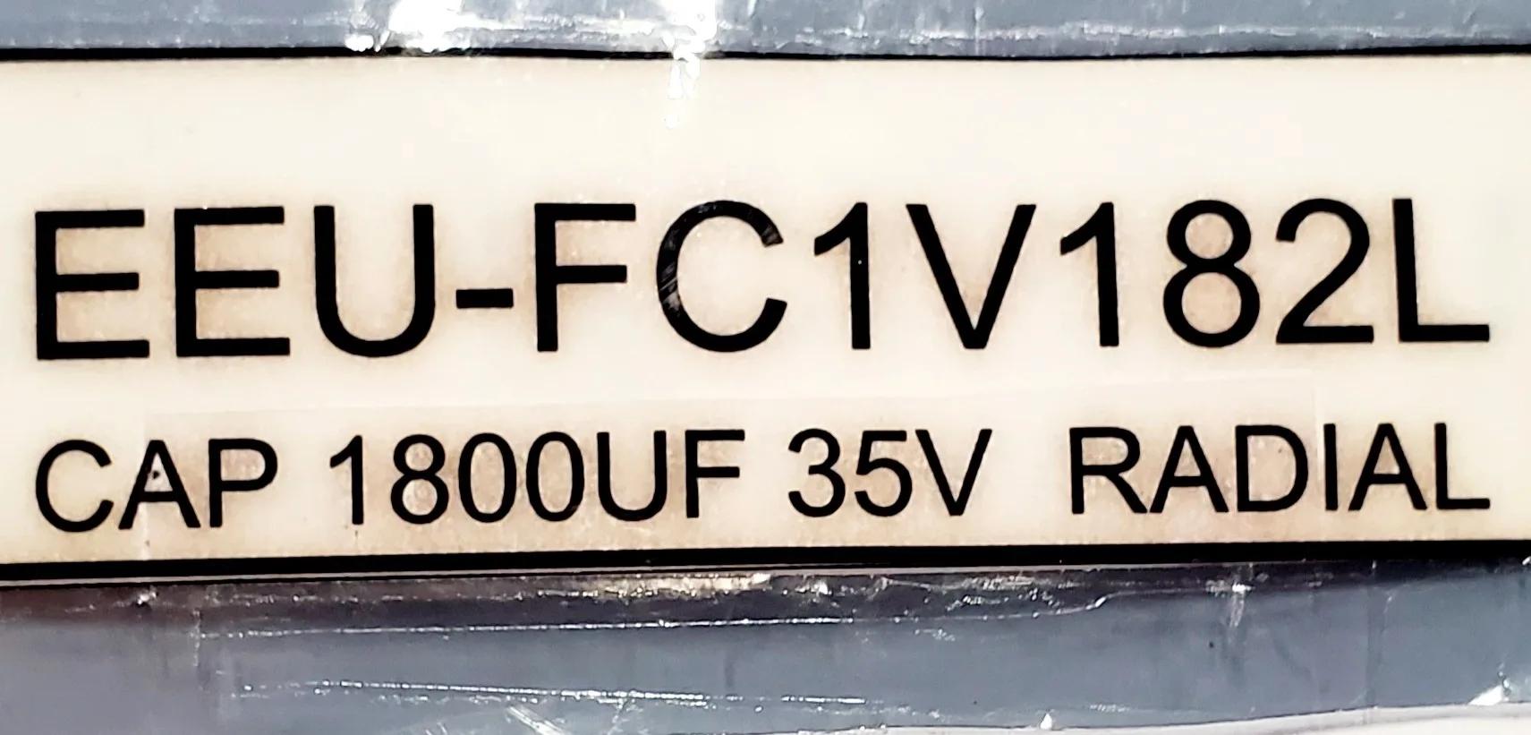 EEU-FC1V182L | CAP ALUM 1800UF 20% 35V RADIAL - Image 4