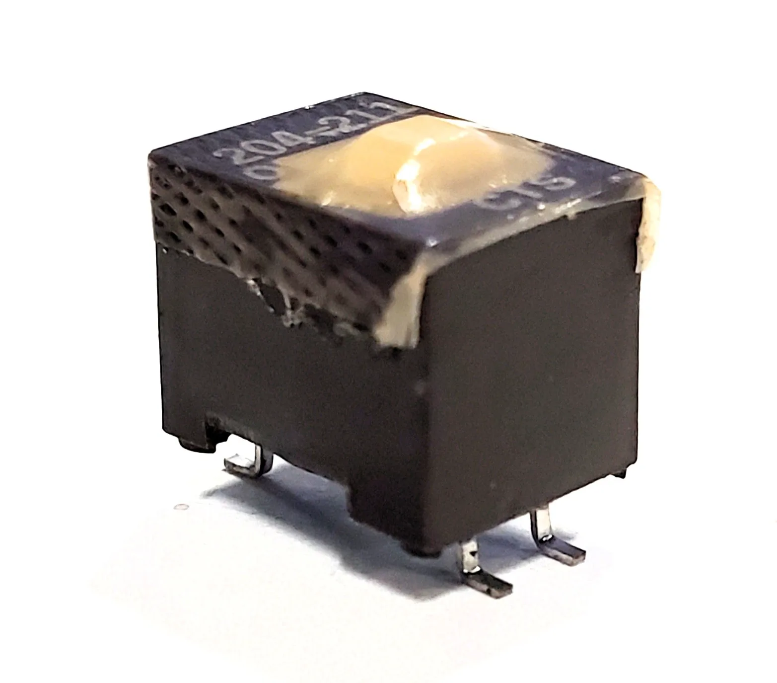 204-211ST | DIP SWITCH DPST 1 POSITION SURFACE MOUNT SLIDE ACTUATOR 50MA 24VDC RAISED GULL WING BLACK - Image 2