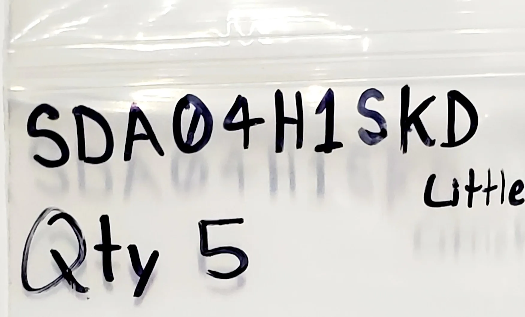SDA04H1SKD | DIP SWITCH SPST 4 POSITION SURFACE MOUNT SLIDE ACTUATOR 25MA 24VDC RAISED GULL WING - Image 4