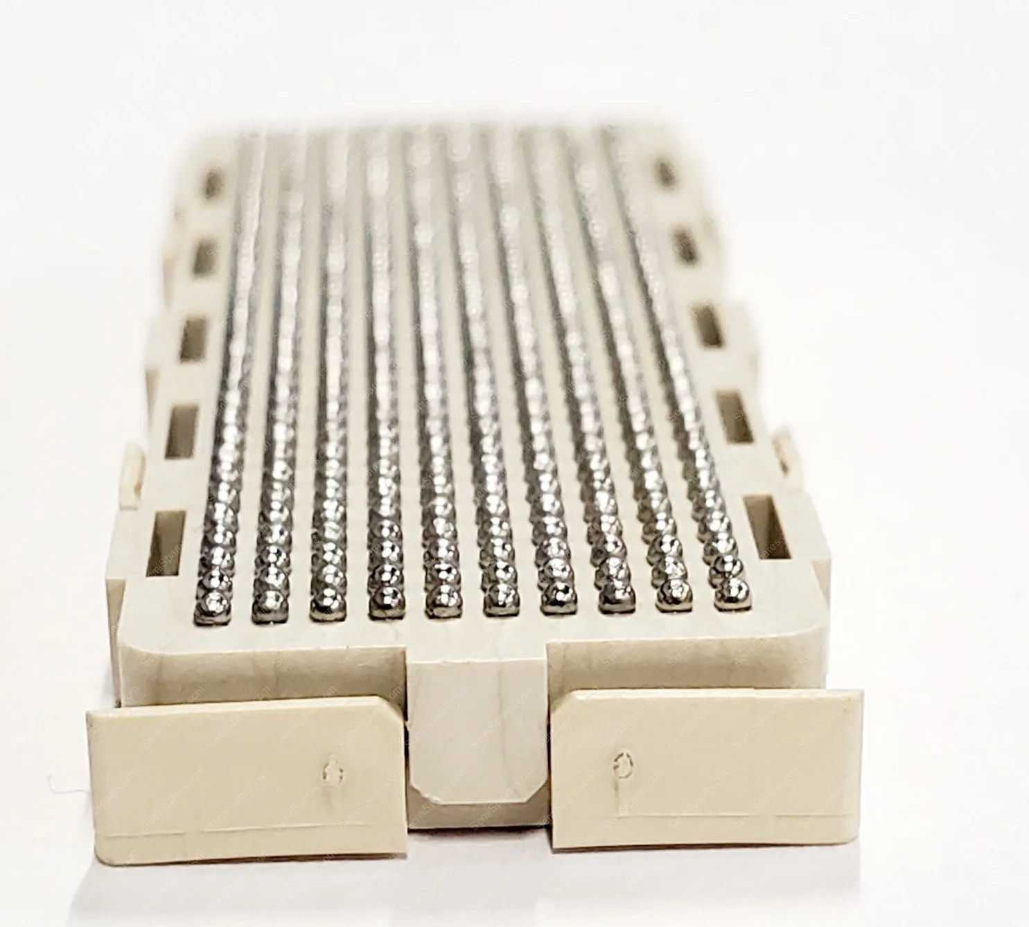 84500-102 | 300 POSITION CONNECTOR ARRAY MALE PINS SURFACE MOUNT GOLD 200V - Image 2