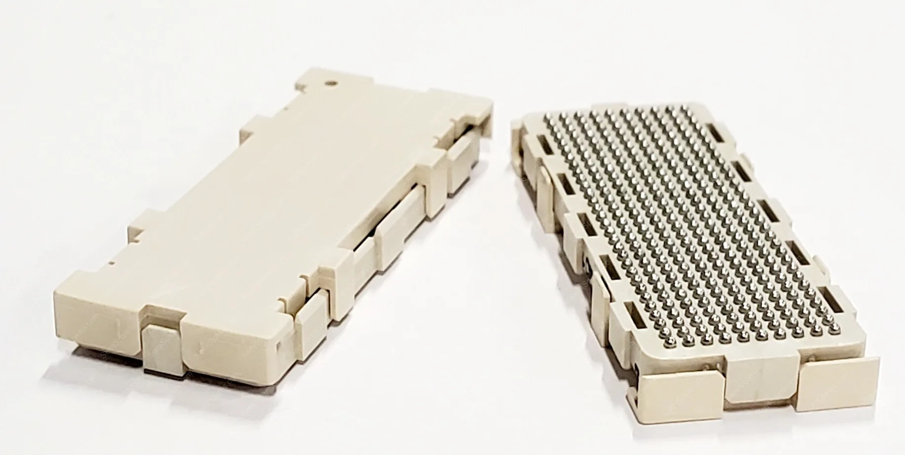 84500-102 | 300 POSITION CONNECTOR ARRAY MALE PINS SURFACE MOUNT GOLD 200V - Image 3