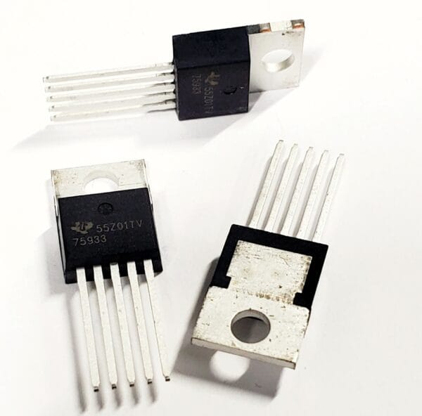TPS75933KC | LINEAR VOLTAGE REGULATOR IC POSITIVE FIXED 1 OUTPUT 7.5A TO-220-5 ENABLE POWER GOOD THROUGH HOLE - Image 3