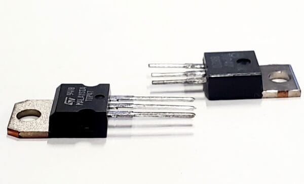 TIP47 | BIPOLAR BJT TRANSISTOR NPN 250V 1A 10MHZ 2W THROUGH HOLE TO-220 - Image 2