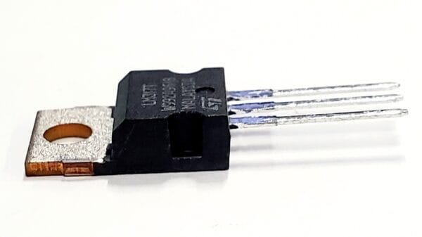 LM317T | LINEAR VOLTAGE REGULATOR IC POSITIVE ADJUSTABLE 1 OUTPUT 1.5A TO-220 37VTHROUGH HOLE - Image 2