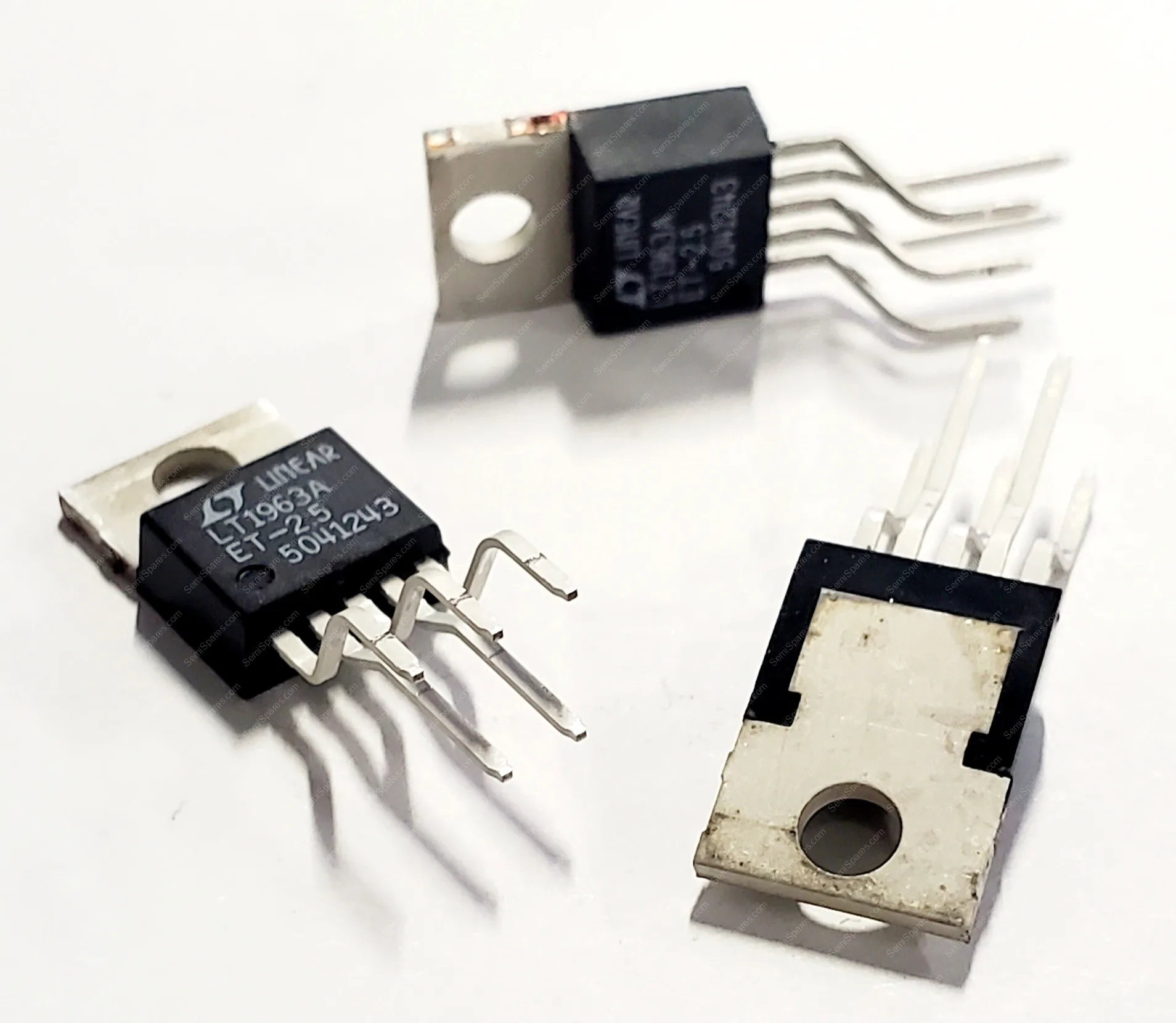 LT1963AET-2.5 | LDO VOLTAGE REGULATOR 1.5A LOW NOISE FAST TRANSIENT RESPONSE THROUGH HOLE TO-220-5 2.5V OUTPUT - Image 3