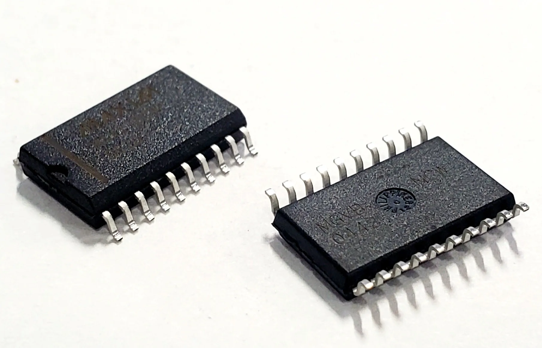 MAX218CWP | 2/2 TRANSCEIVER FULL RS232 20-SOIC 100MV 1.8V-4.25V SURFACE MOUNT - Image 3