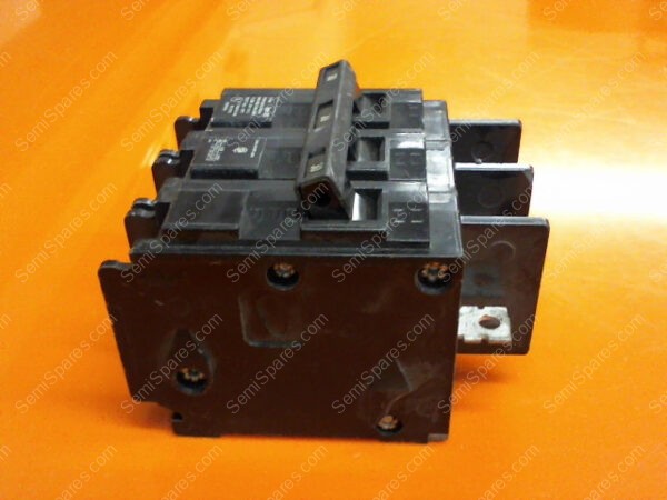 NE-7079 | CIRCUIT BREAKER 30 AMP, 3 POLE,240 VAC, TYPE BQ - Image 3