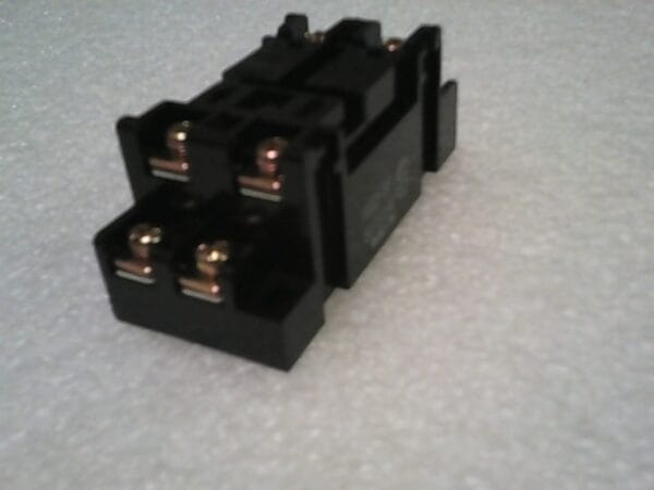 HG2-SF | HG2-SF 15A 250VAC SOCKET - Image 4