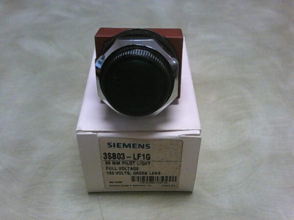3SB03-LF1G | SIEMENS 30 MM 120 VOLT GREEN LENS PILOT LIGHT 3SB03-LF1G - Image 2
