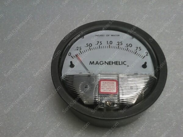 MAX. PRESSURE 15 PSIG | DWYER DIFFERENTIAL PRESSURE GAUGE: 0 TO 2 IN WC, DUAL SINGLE-SIDE OR BACK, 1/8 IN NPT FEMALE, 2002 - Image 2