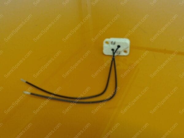 LB-0007-00 | SOCKET,LAMP,P/N 2S415-006,12V100W - Image 2