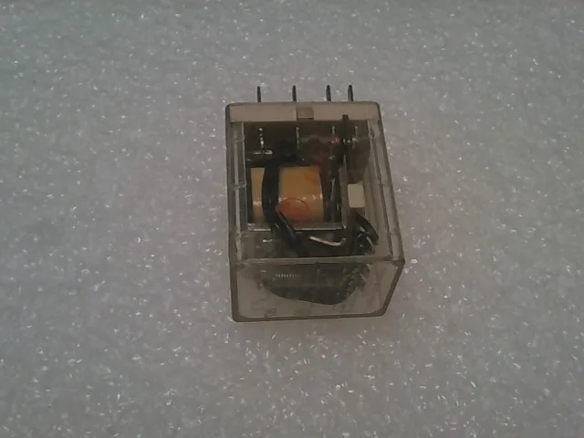 KHAU-17A11-24 | POWER RELAY 24VAC 2.5A 4PDT(28.2x21.8x32.5)MM SOCKET - Image 3