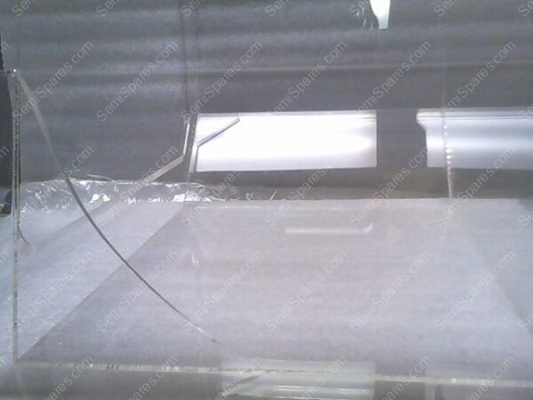 13-8892-402 | COVER, BULKHD INPT STA. CLEAR (CRACKED) - Image 5