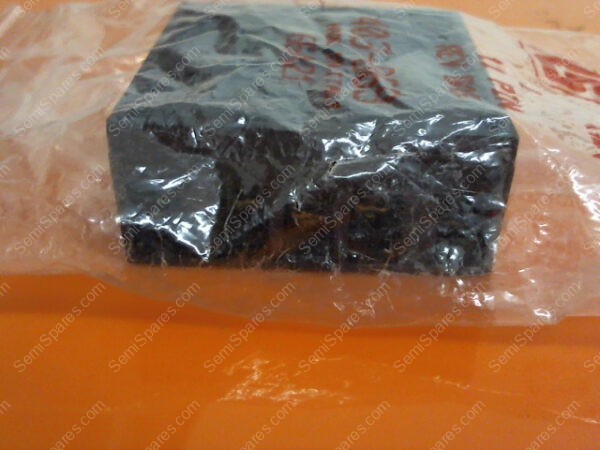 RS 403-869 | 10A REVERSED TERMINAL RELAY SOCKETS - Image 4