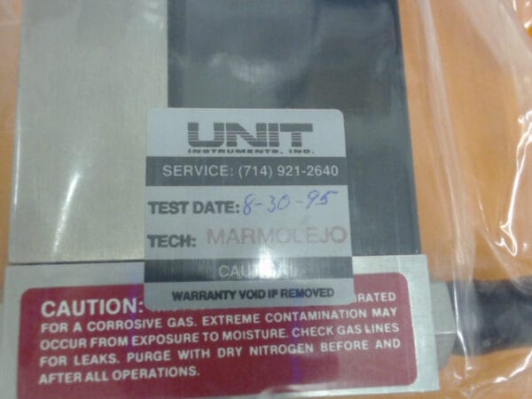 MF-1400-00 | MFC UNIT UFC-1100A,HCL,100 SCCM,VERTICAL,AMAT-M1 - Image 3