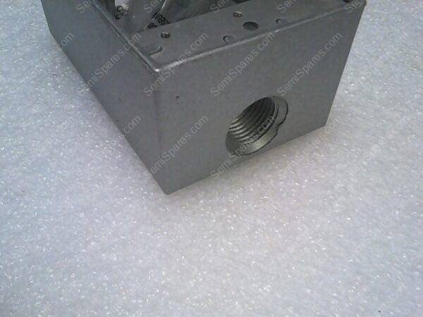 687-091933-001 | CONDUIT BOX, AC OUTLET - Image 4
