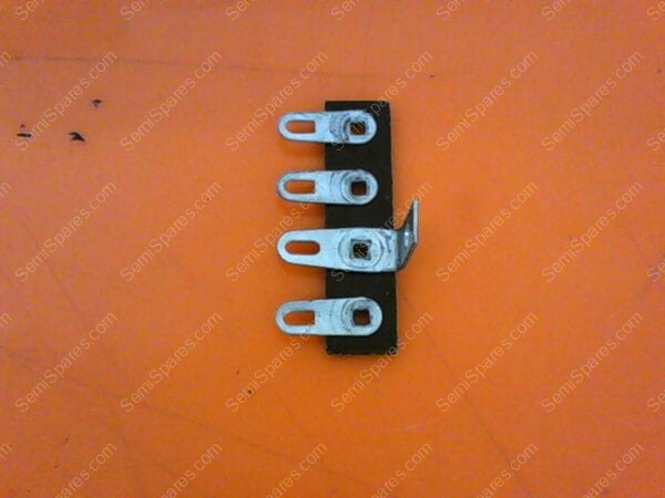 673-001075-001 | TERMINAL STRIP 4 POS 3/8 CTRS - Image 2